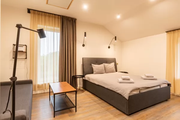 6.NUMURIŅŠ (LĪDZ 4 PERSONĀM) 80.00 EURO/NAKTS